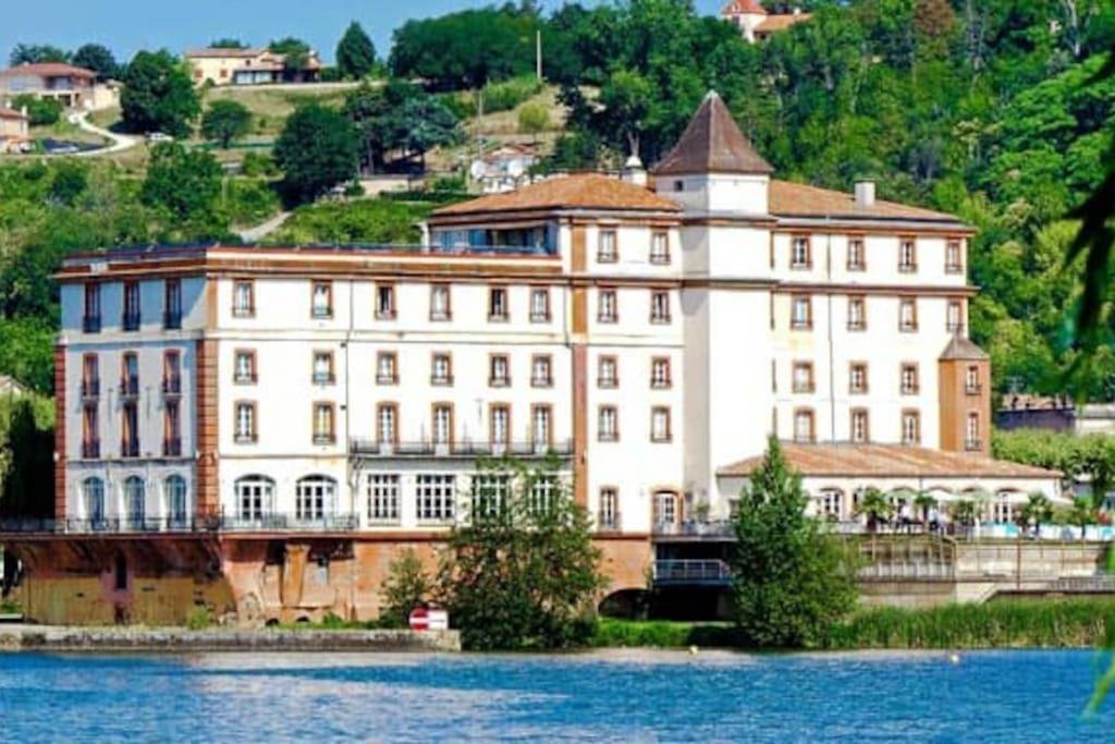 La Villa Des Muriers Tres Spacieuse Dans Un Environnement Calme Malause Exterior foto